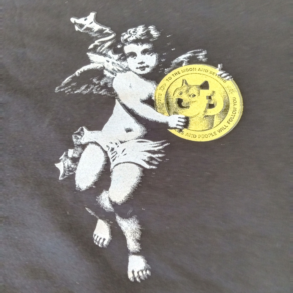 NWOT HEAVENS TEE SIZE L